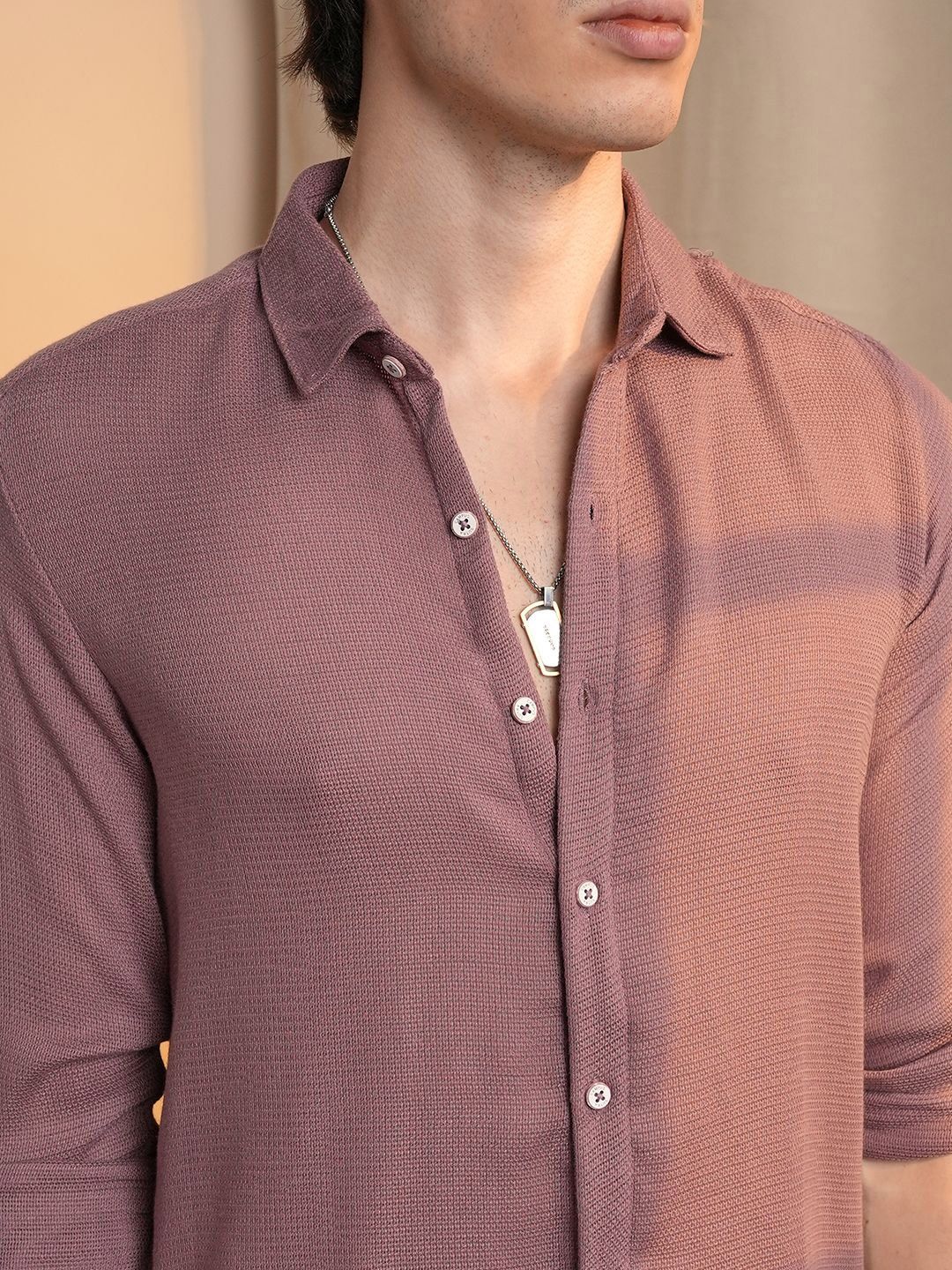 Campus Sutra Men Comfort Textured Opaque Casual Shirt