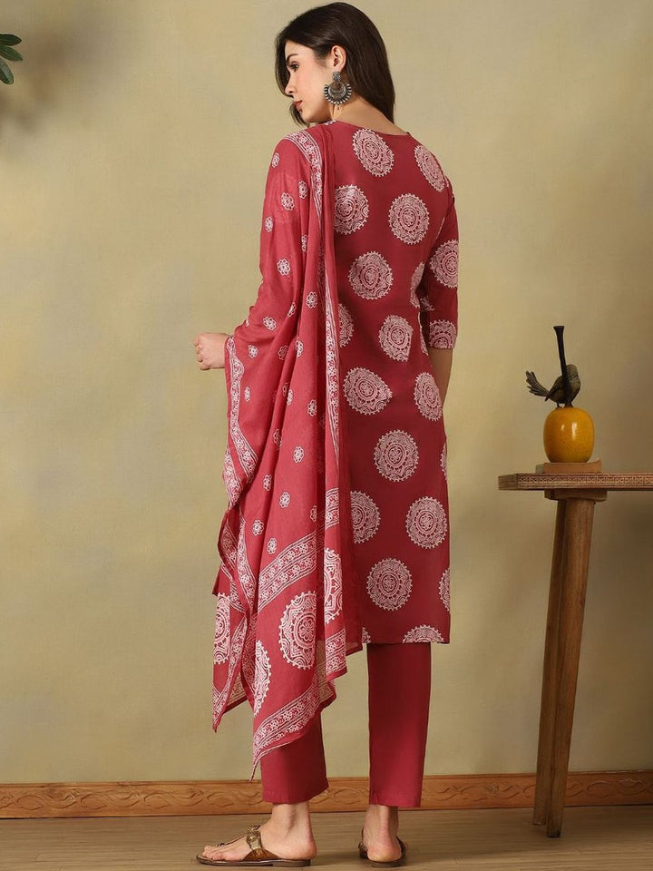 Mamicha Women Ethnic Motifs Printed Regular Mirror Work Pure Cotton Kurta with Trousers & With Dupatta