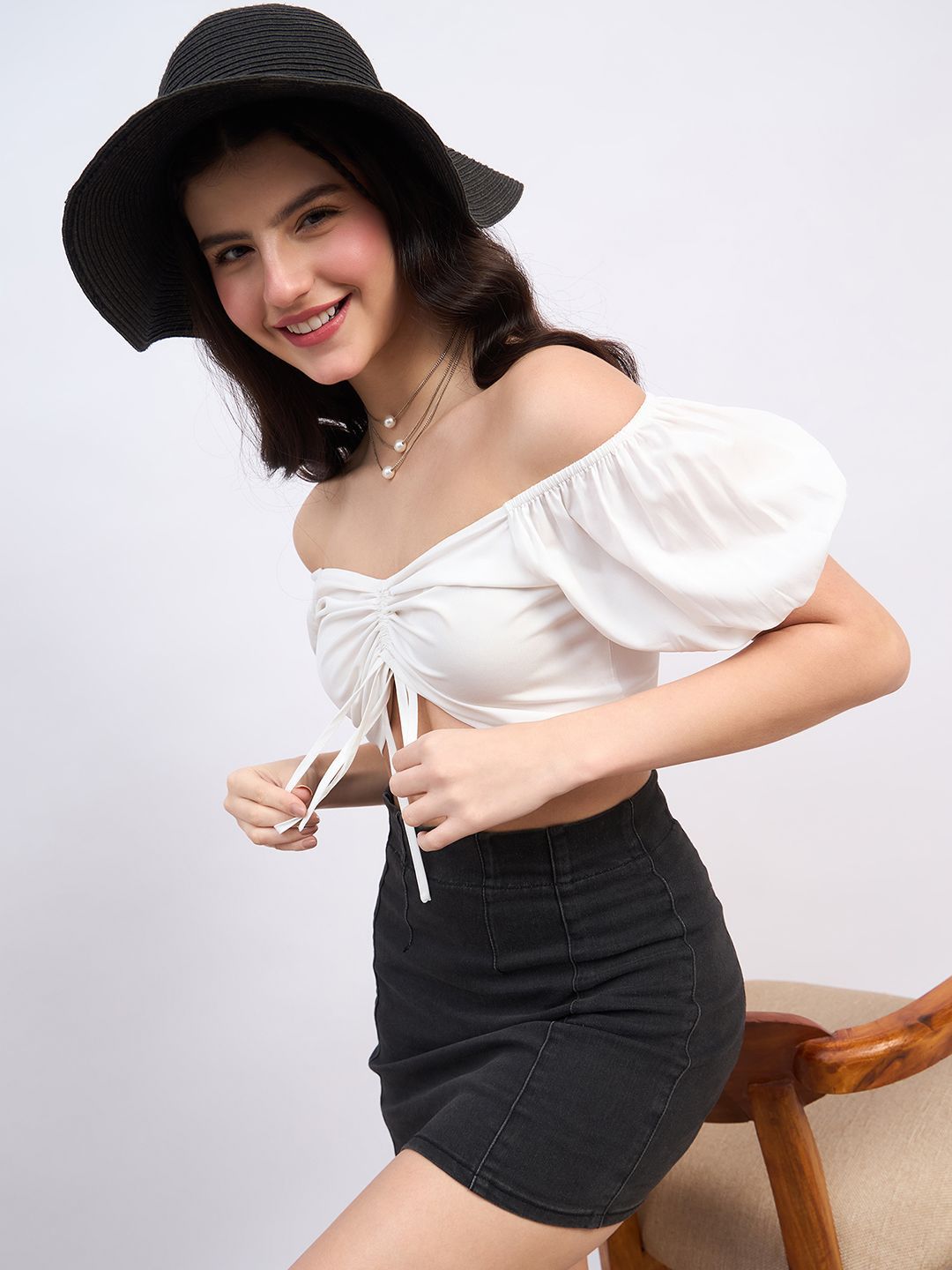 Berrylush Off-Shoulder Puff Sleeve Crop Top