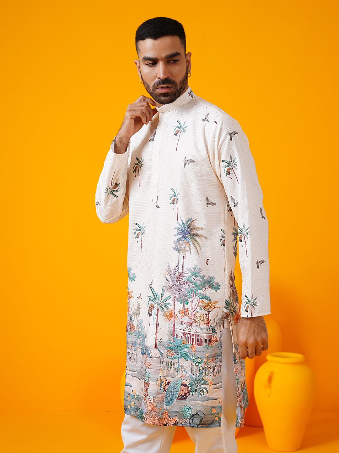 SOJANYA Men Floral Embroidered Regular Thread Work Pure Cotton Kurta with Pyjamas