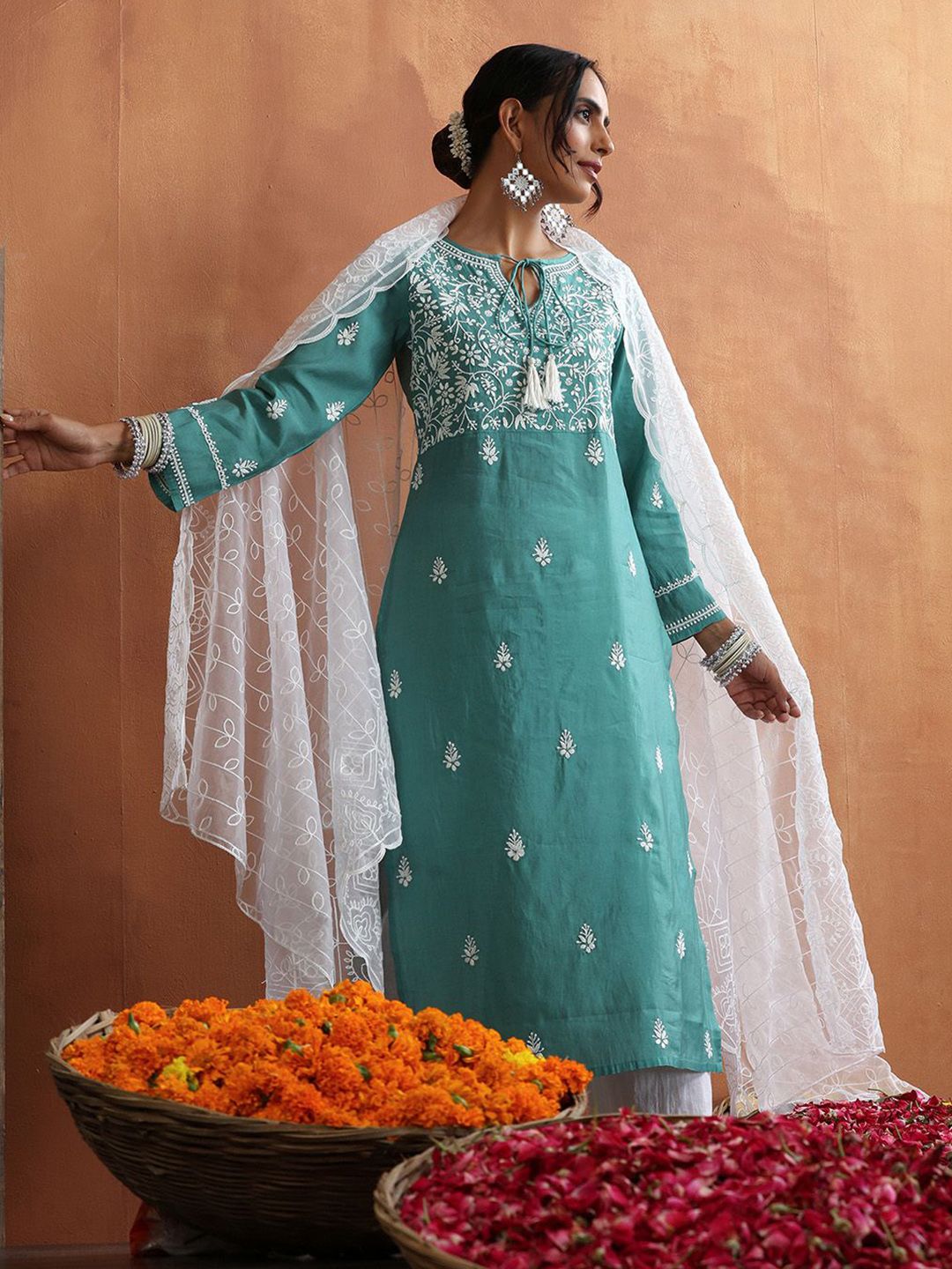 House of Chikankari Women Green Chanderi Chikankari Embroidered Kurta