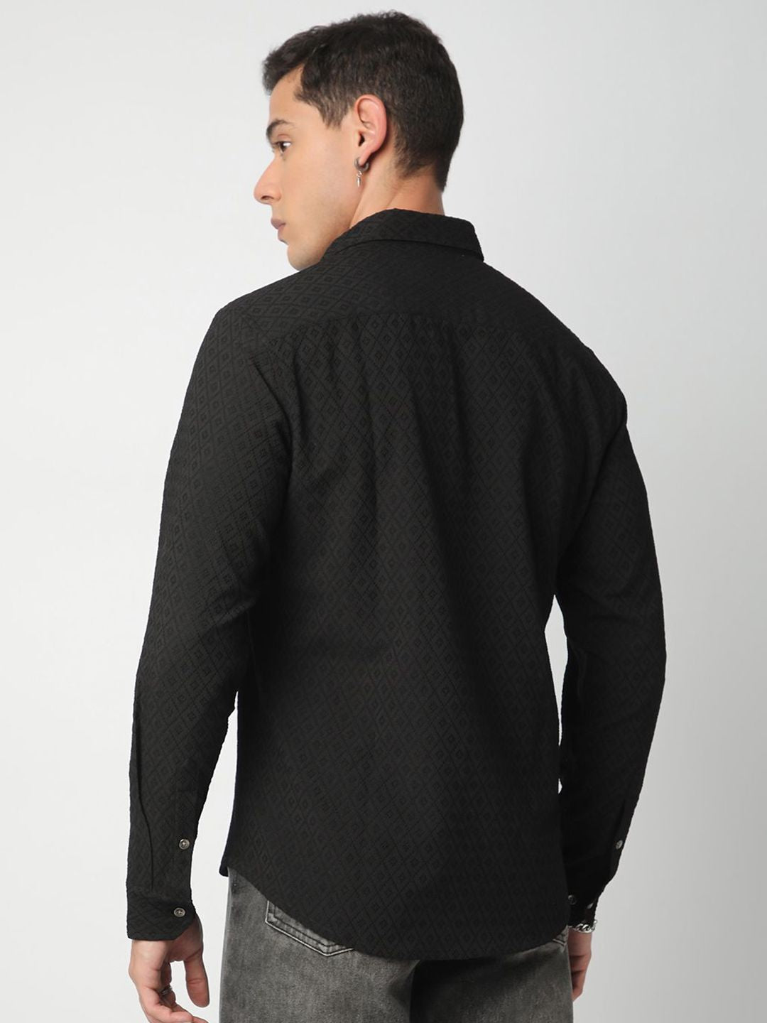 VASTRADO Men Classic Spread Collar Micro Ditsy Printed Slim Fit Casual Shirt