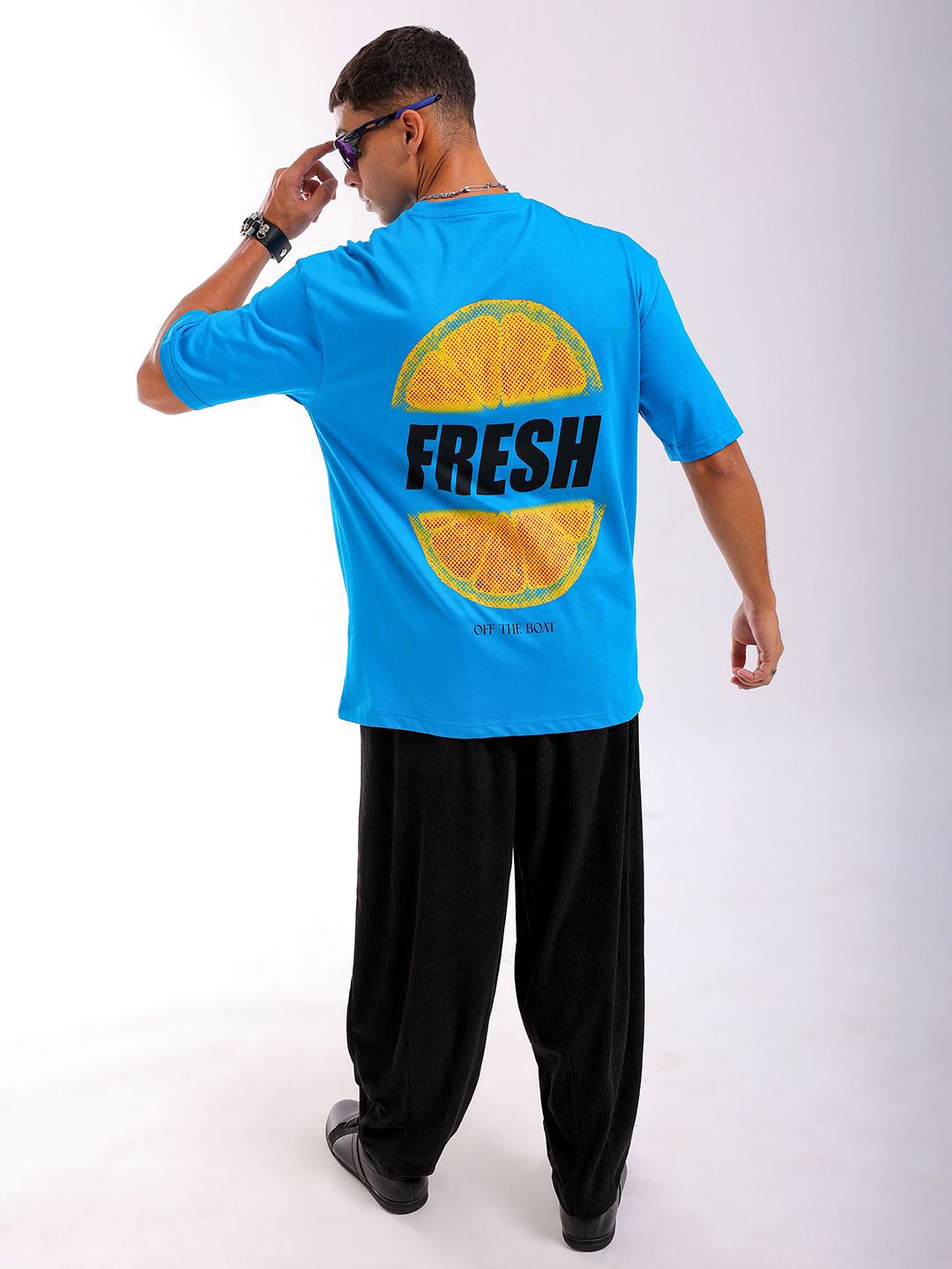 The Indian Garage Co Men Back Printed Boxy Oversized Pure Cotton Round Neck T-shirt