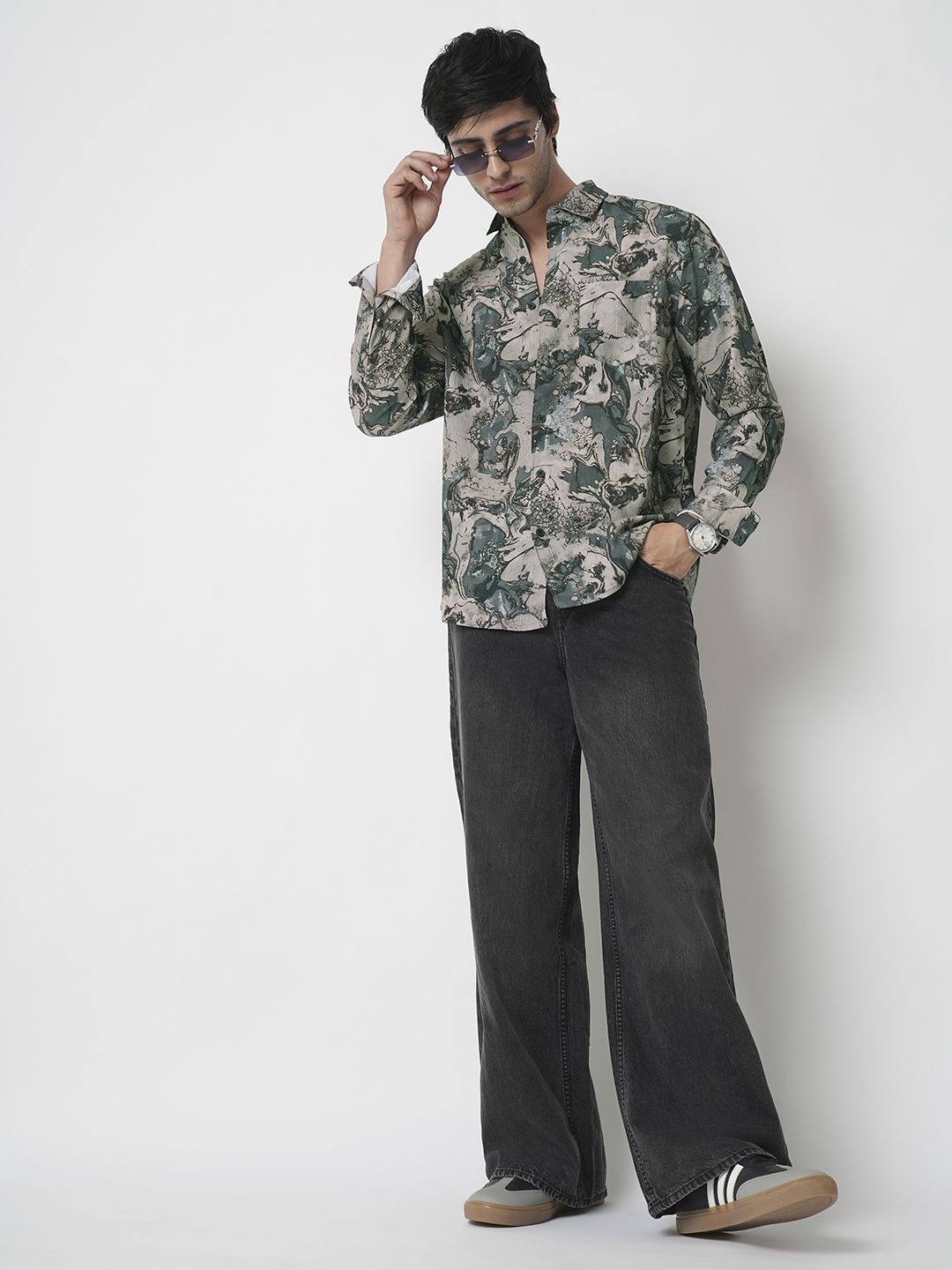 VASTRADO Men Classic Spread Collar Floral Printed Slim Fit Casual Shirt