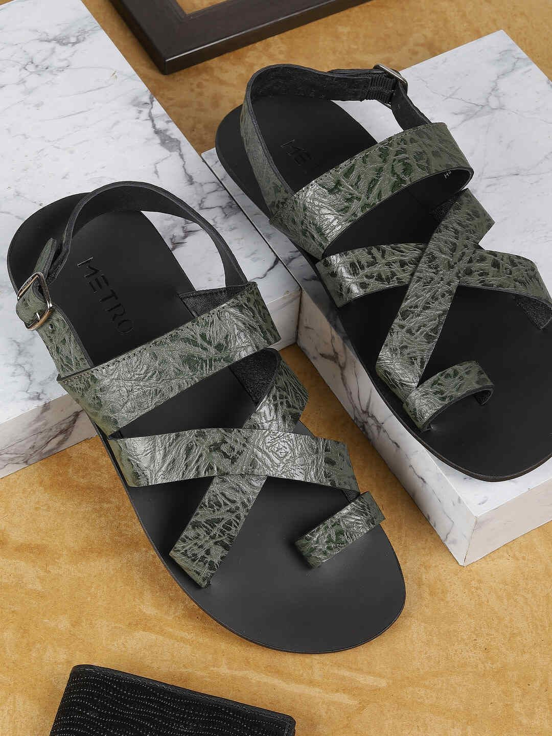 Metro Men Leather Comfort Sandals