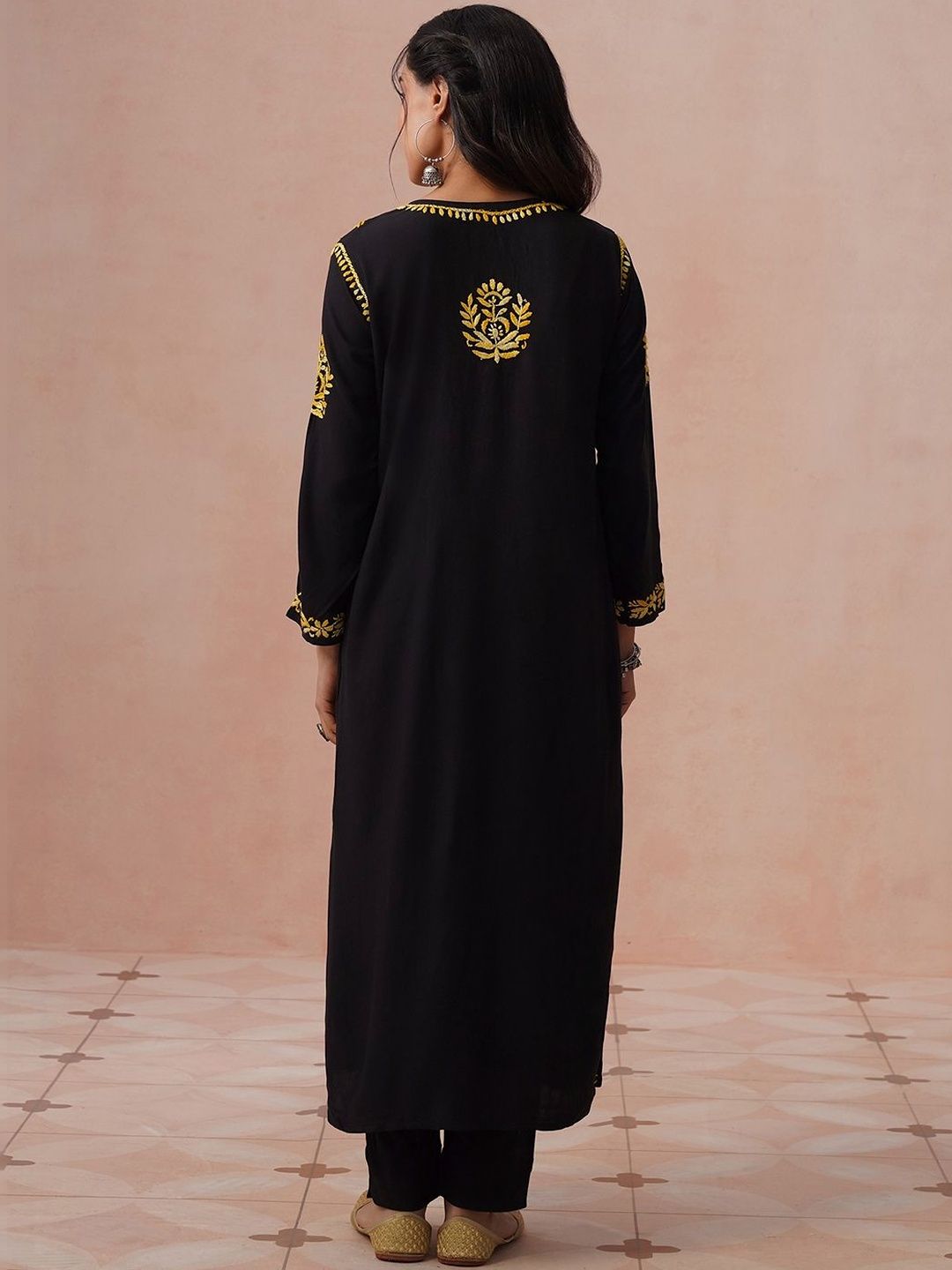 House of Chikankari Women Embroidered Chikankari Kurta