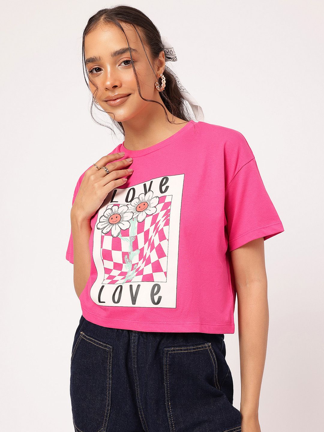 DressBerry Dreamy Daisy Graphic Print Boxy Crop T-shirt