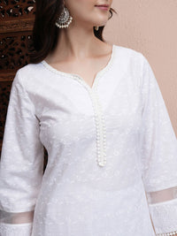 Vishudh Floral Embroidered Thread Work Straight Straight Kurta