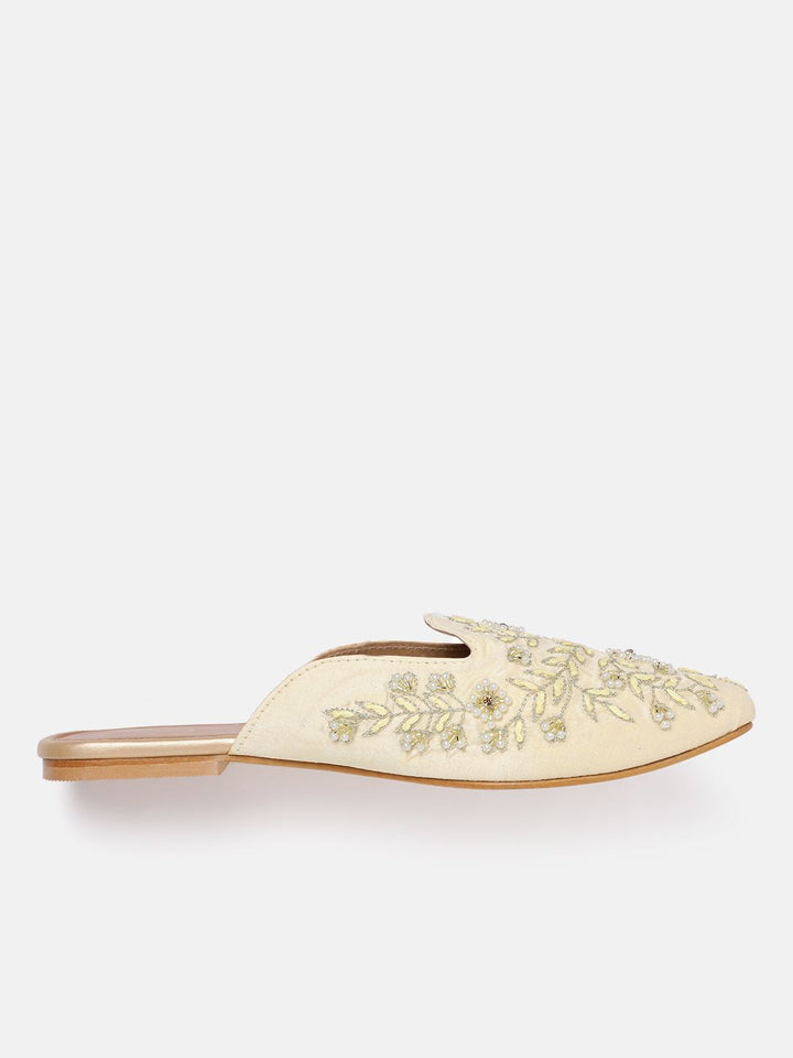 House of Pataudi Floral Embroidered Mules
