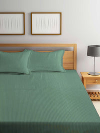 Myntra Elegant Homes Green Striped 300 TC King Cadar dengan 2 Sarung Bantal