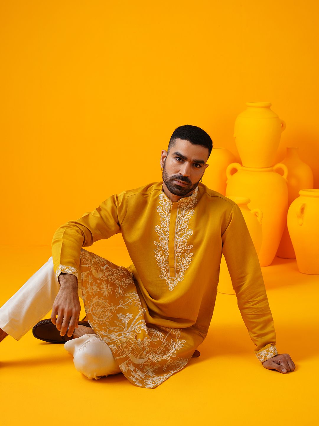 SOJANYA LUXE Floral Embroidered Mandarin Collar Straight Kurta With Trouser