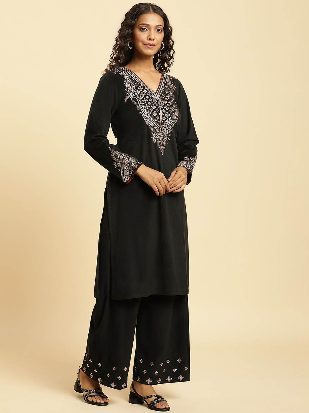 W Ethnic Motifs Sequinned V-Neck Velvet Straight Kurta With Palazzo And Dupatta
