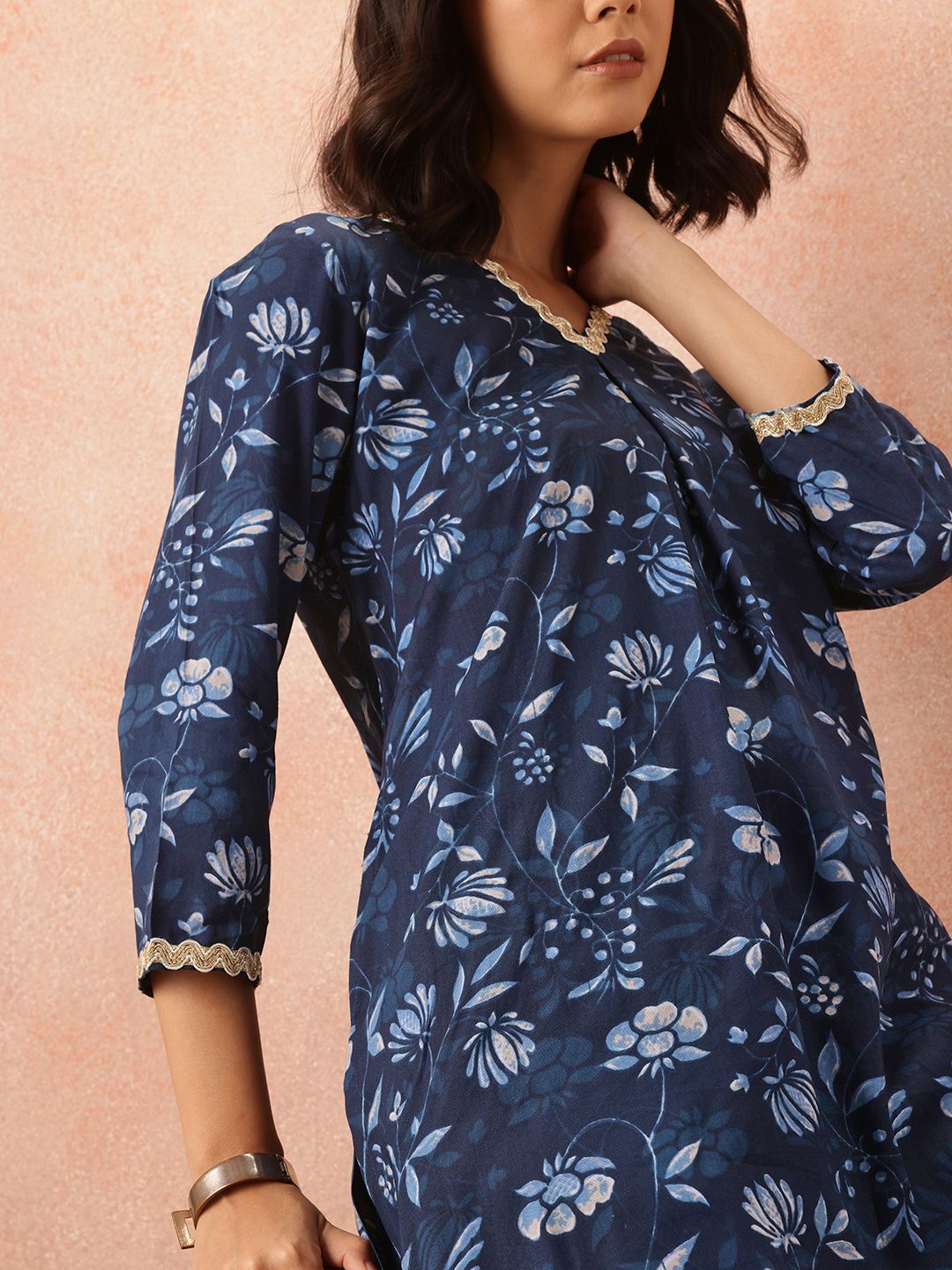all about you Floral Print Pleated Straight Kurta