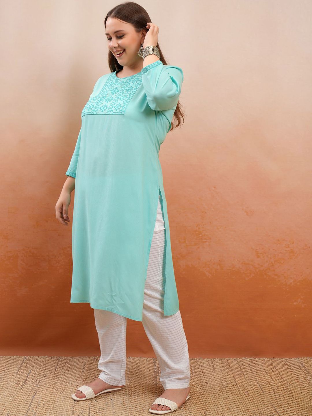 Vishudh Women Plus size Blue Ethnic Motifs Yoke Design Thread Work Straight Kurta