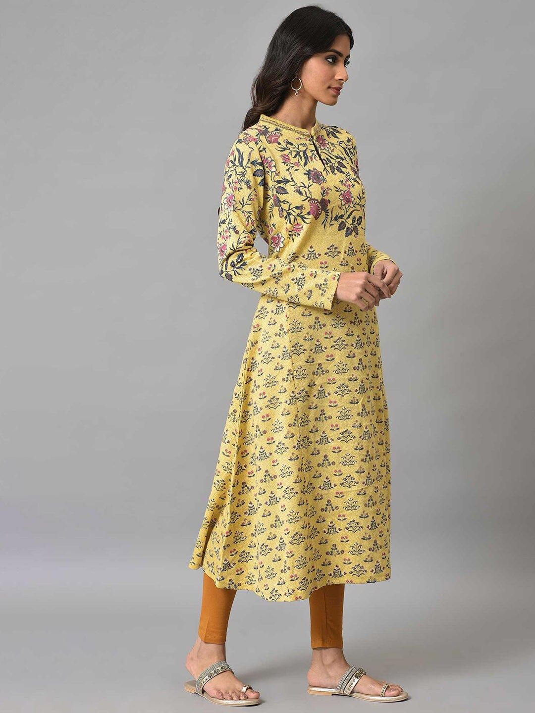 W Women Floral Woven Design Acrylic Kurta