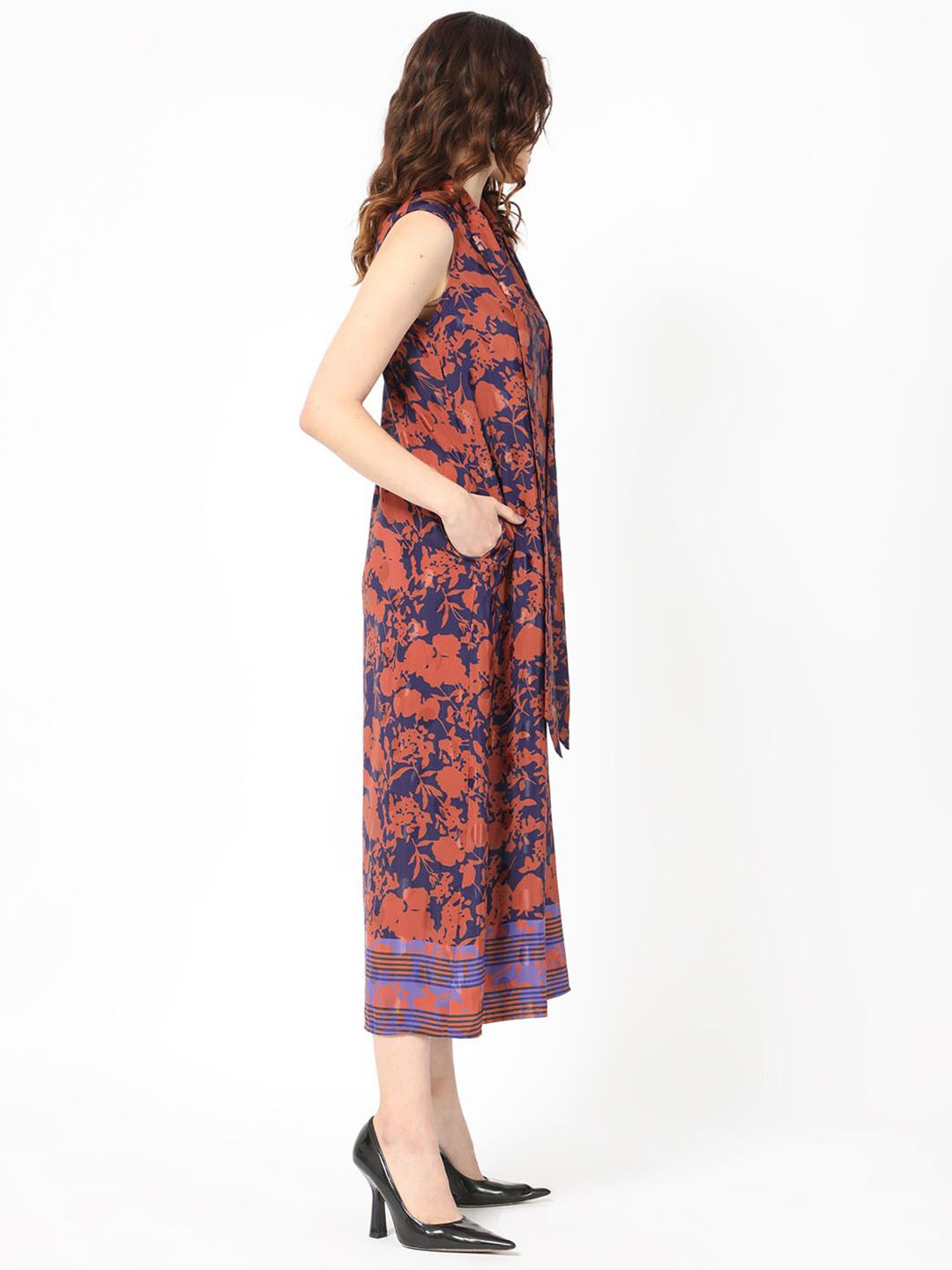 RAREISM Ellu Floral Printed Tie-Up Neck A-Line Midi Dress