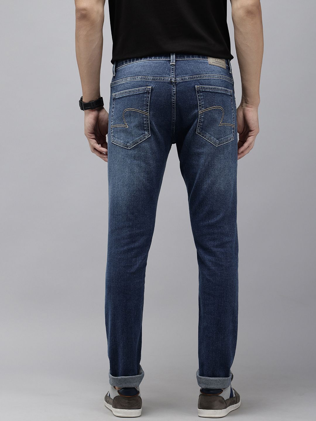 Spykar Men Slim sesuai dengan jeans yang boleh diperbaharui dengan cahaya rendah