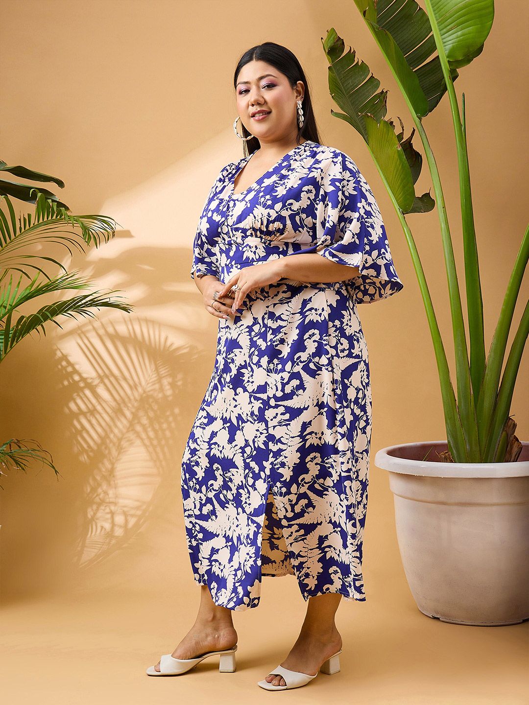SASSAFRAS Curve Plus Size Floral Print Flared Sleeve Midi Dress