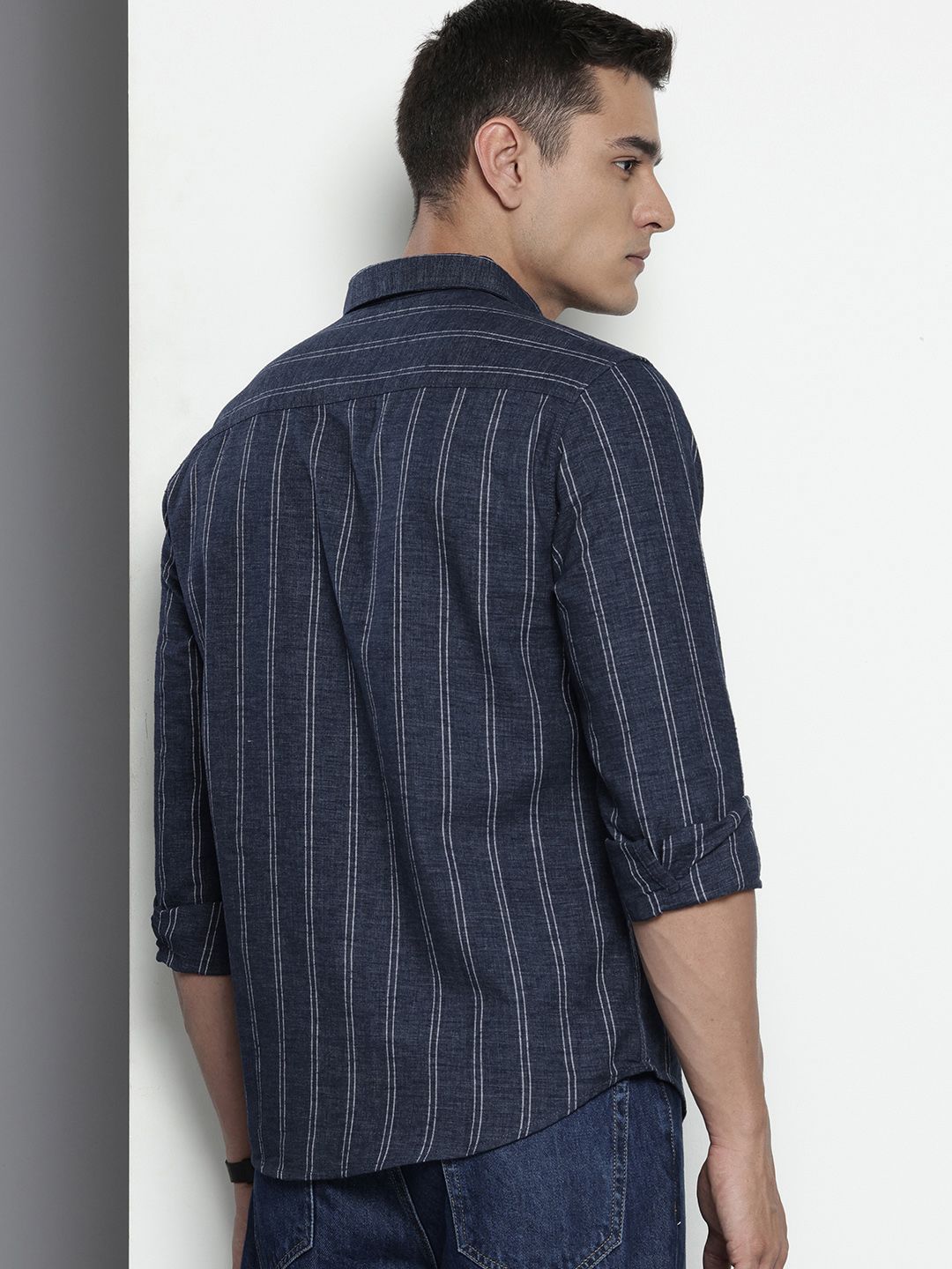 The Indian Garage Co Slim Fit Vertical Stripes Casual Shirt