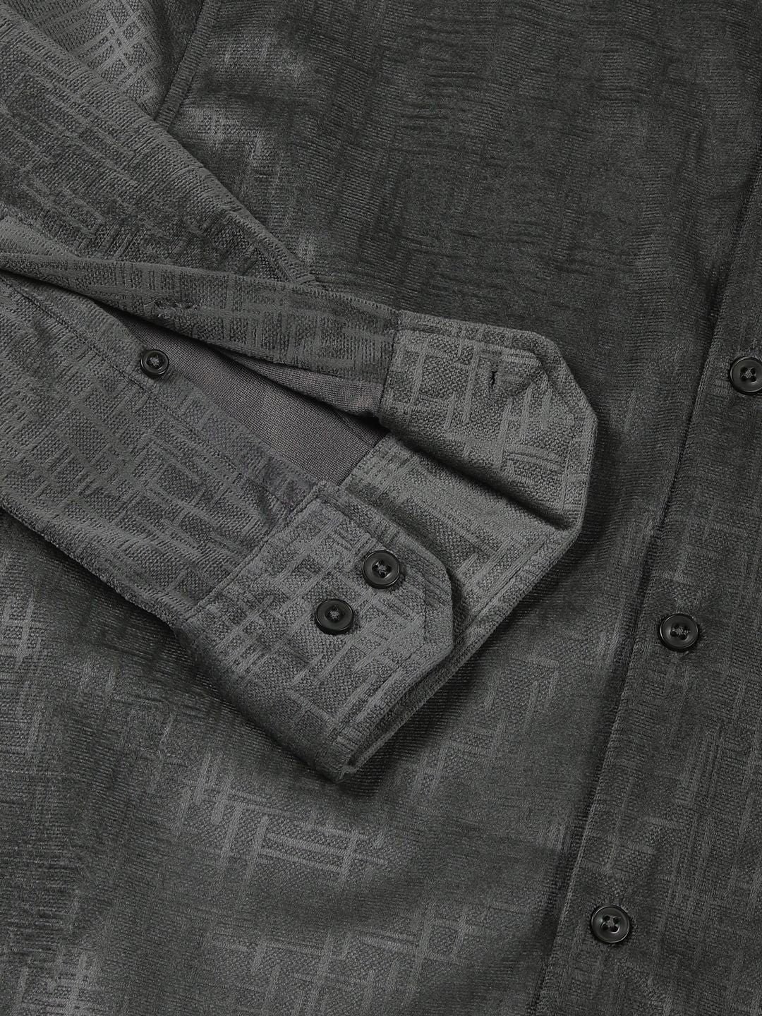 Thomas Scott Men Premium Spread Collar Textured Slim Fit Casual Shirt