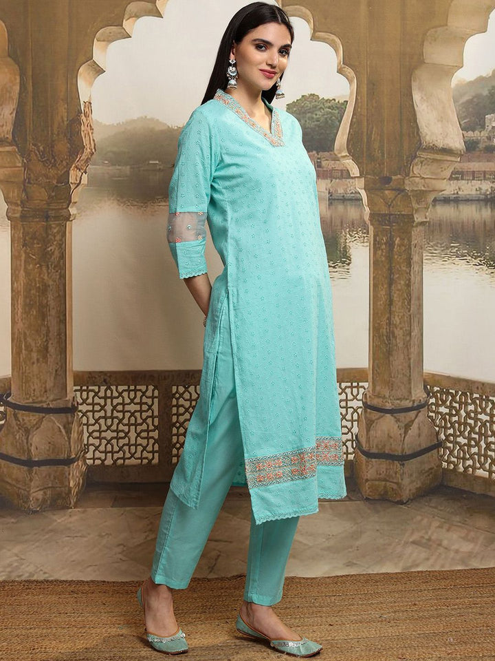 Vishudh Women Ethnic Motifs Embroidered  Thread Work Kurta with Trousers & With Dupatta