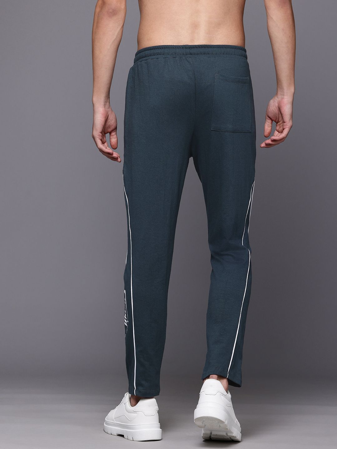 HRX by Hrithik Roshan Men Paneled Lifestyle Track Pants