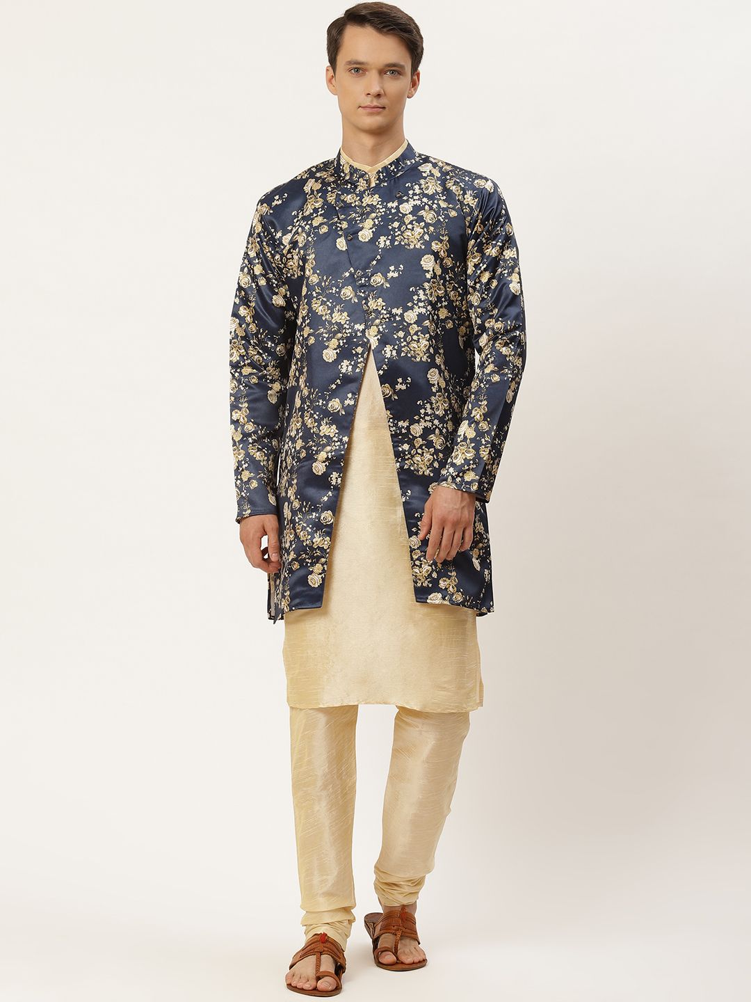SOJANYA Men Cream-Coloured Solid Kurta with Churidar & Ethnic Jacket
