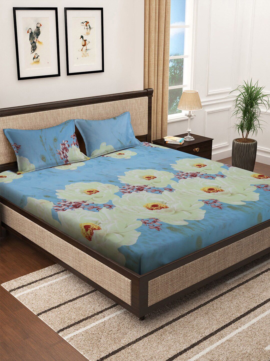 KLOTTHE Blue Floral Polycotton 300 TC King Fine Bedsheet with 2 Pillow Covers-98 x 89 inches