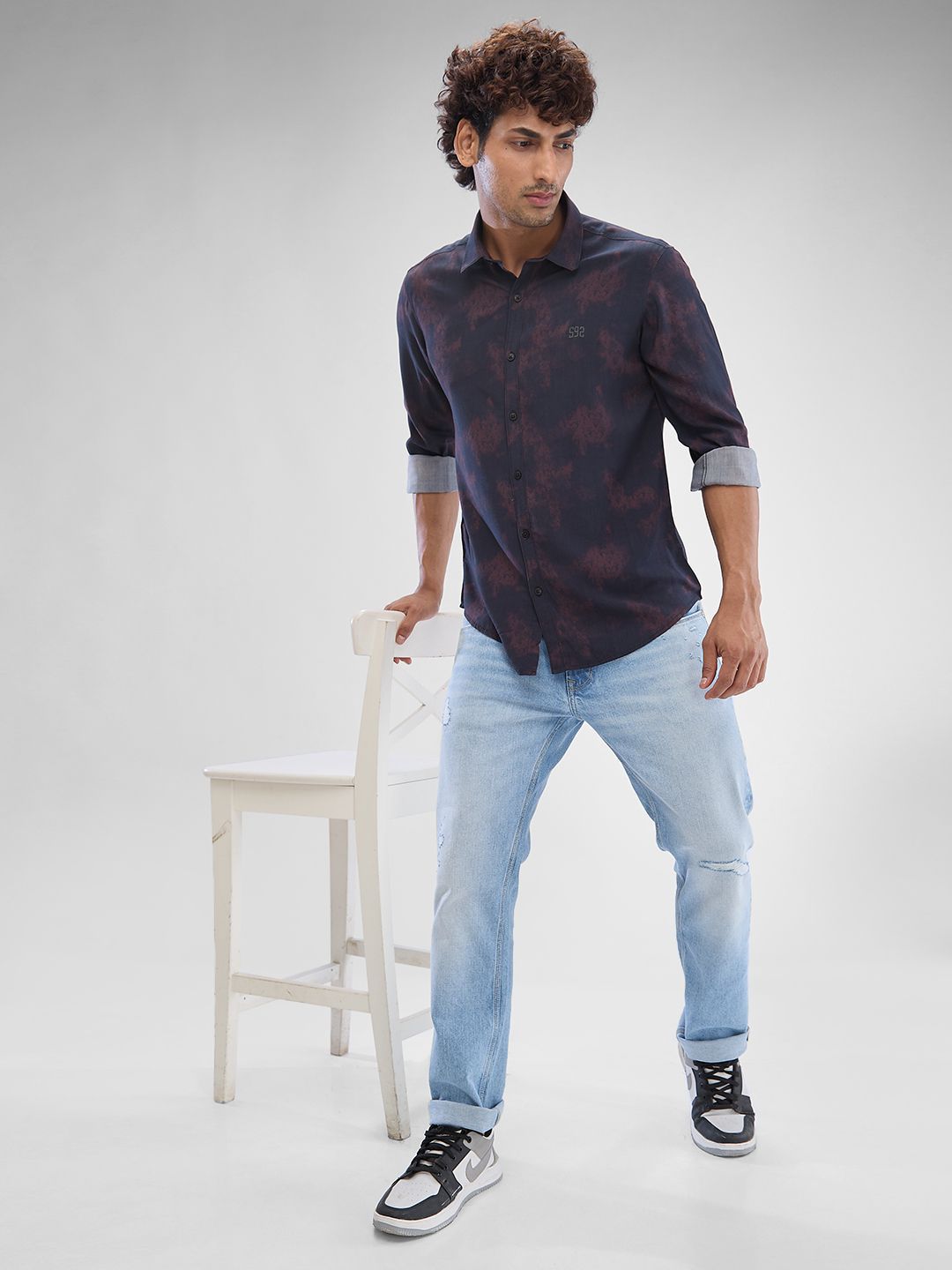 SPYKAR Men Abstract Printed Spread Collar Slim Fit Casual Shirt