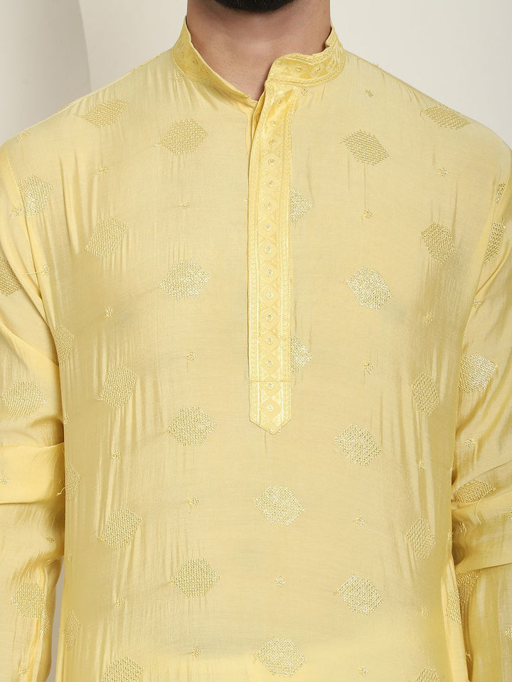 SOJANYA Kurta Lurus Sutera Berhias Geometrik Kolar Mandarin Kapas