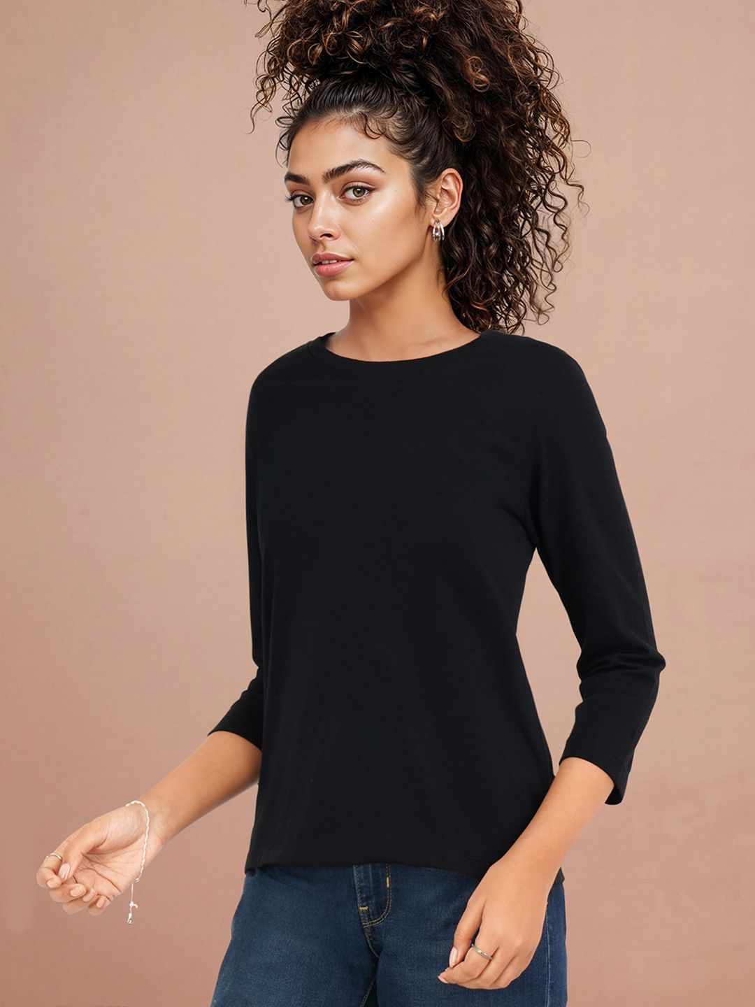 DressBerry Solid Round Neck Casual T-shirt