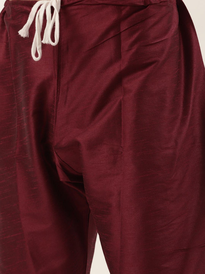 SOJANYA Men Maroon Solid Kurta Set With Printed Jacket