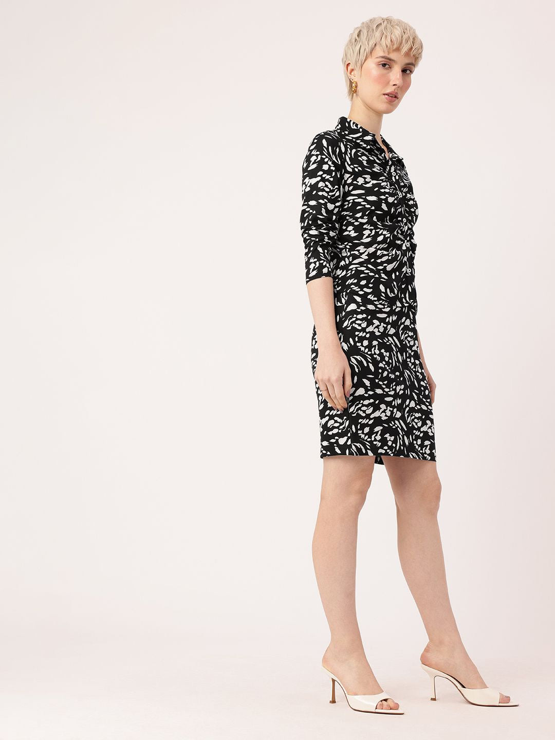 Dressberry Raw Monochromatic Abstract Printed Shirt & Skirt Co-Ords