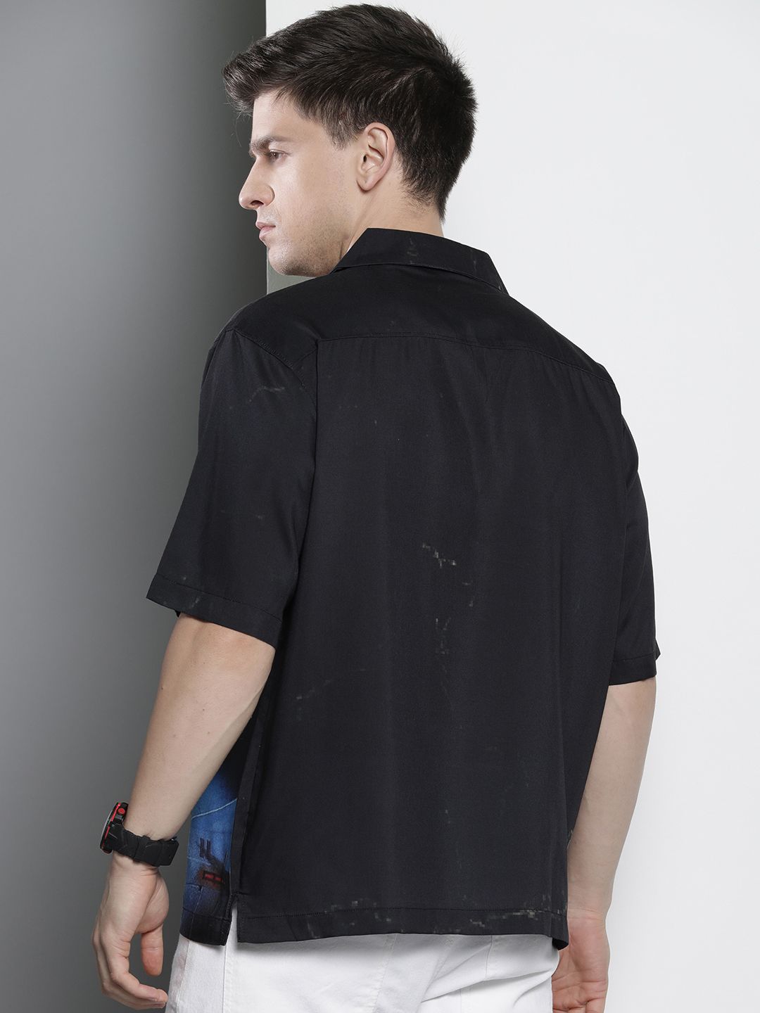 The Indian Garage Co Men Oversized Abstract Printed Resortwear Shirt