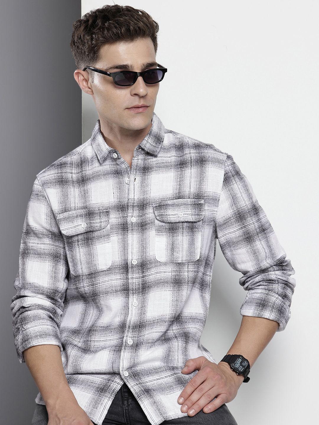 The Indian Garage Co Men Black Slim Fit Checked Double Flap Casual Shirt