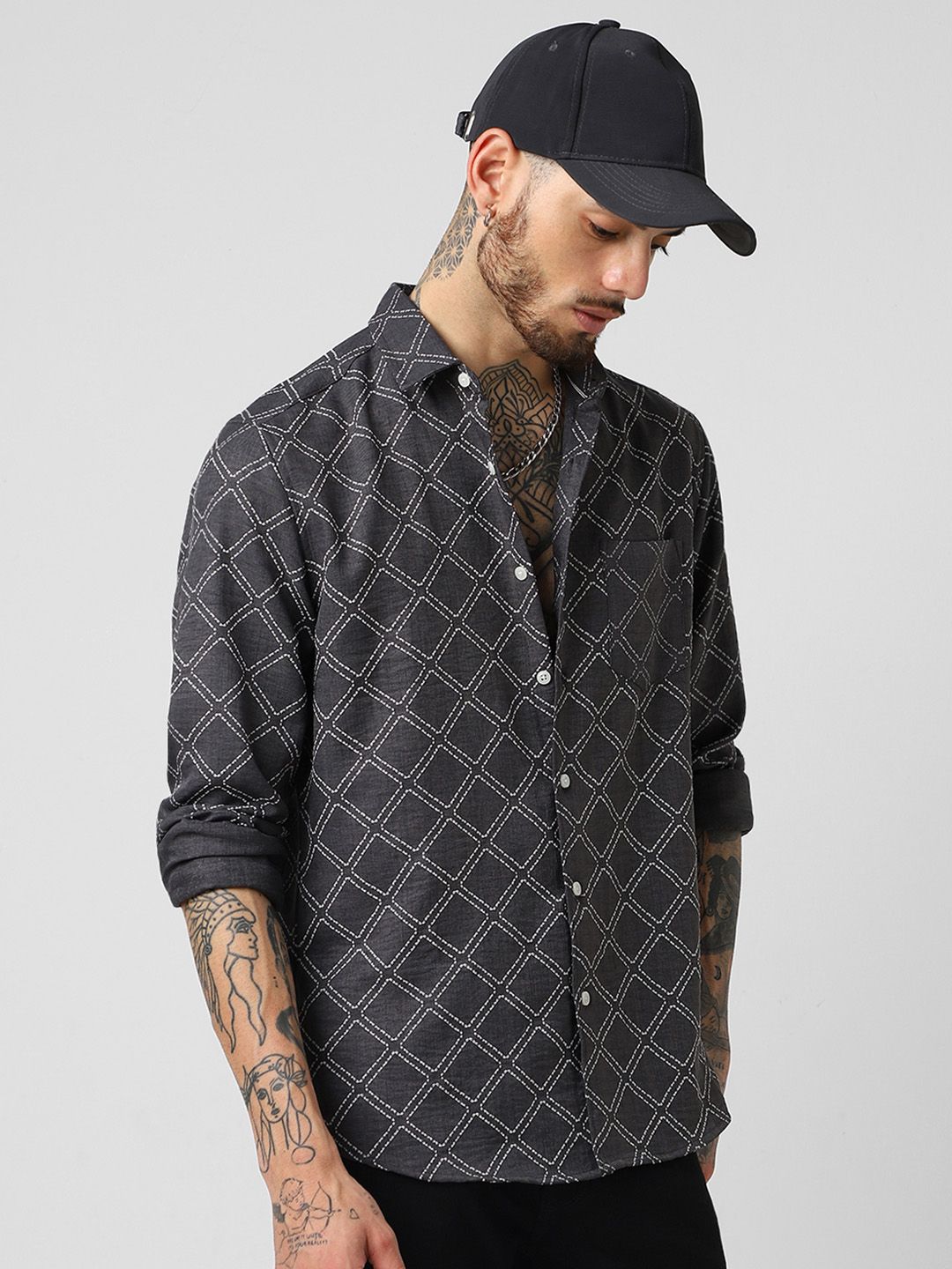 VASTRADO Men Classic Slim Fit Geometric Printed Casual Shirt
