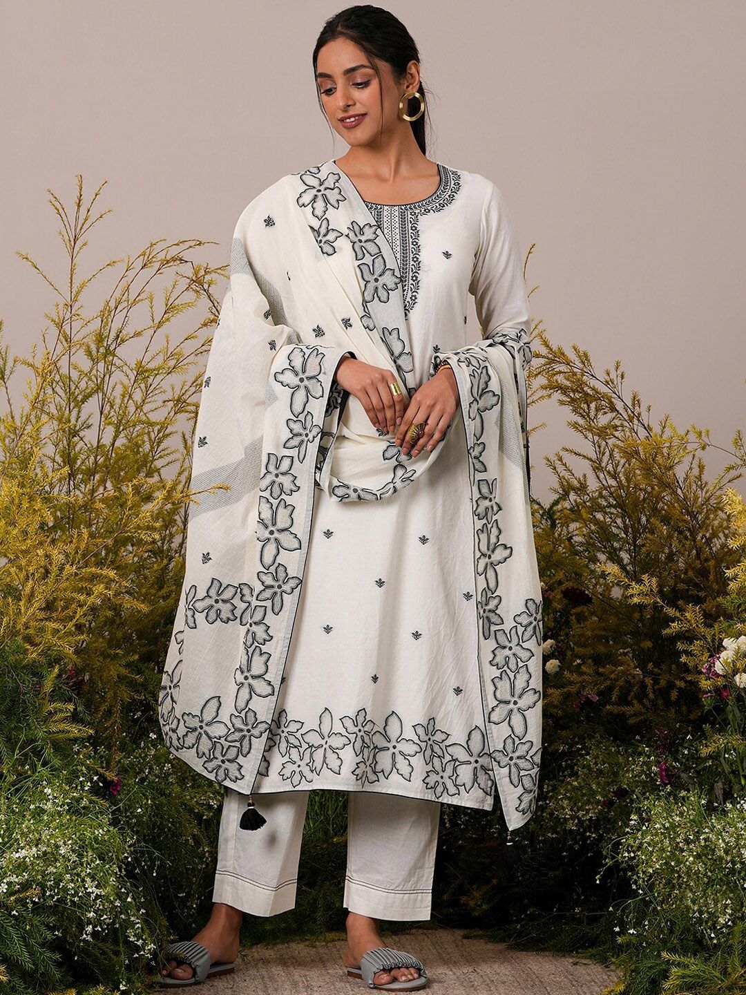 Libas Floral Regular Pure Cotton Kurta with Trousers & Dupatta
