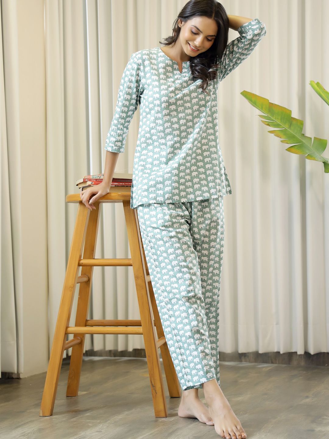 SANSKRUTIHOMES Women Printed Pure Cotton Night suit