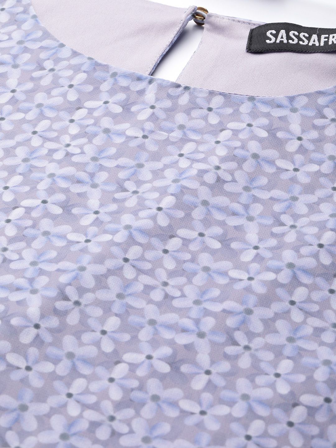 SASSAFRAS Lavender & Off-White Ditsy Floral Trapeze Dress