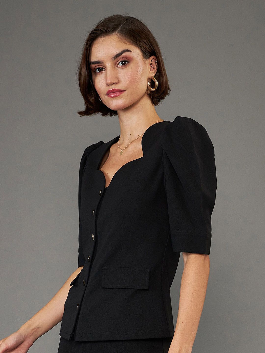 SASSAFRAS worklyf Sweetheart Neck Puff Sleeves Top