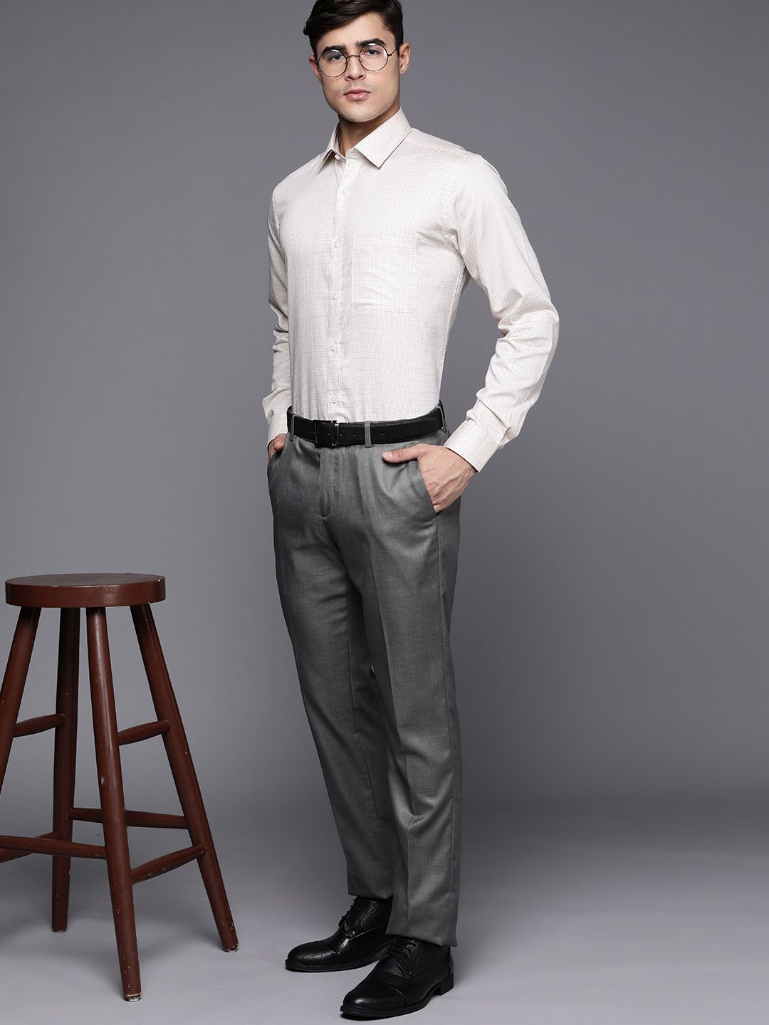 Raymond Men Cream-Coloured Pure Cotton Slim Fit Checked Formal Shirt