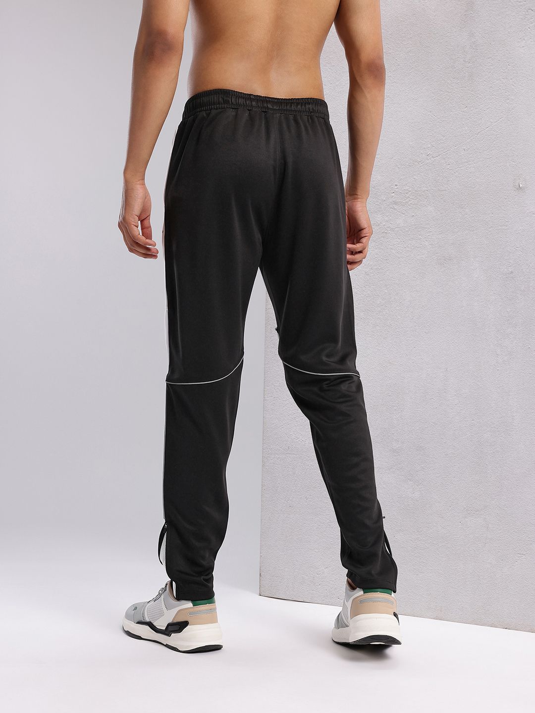 HRX by Hrithik Roshan Men Colorblocked Rapid-Dry Running Track Pants