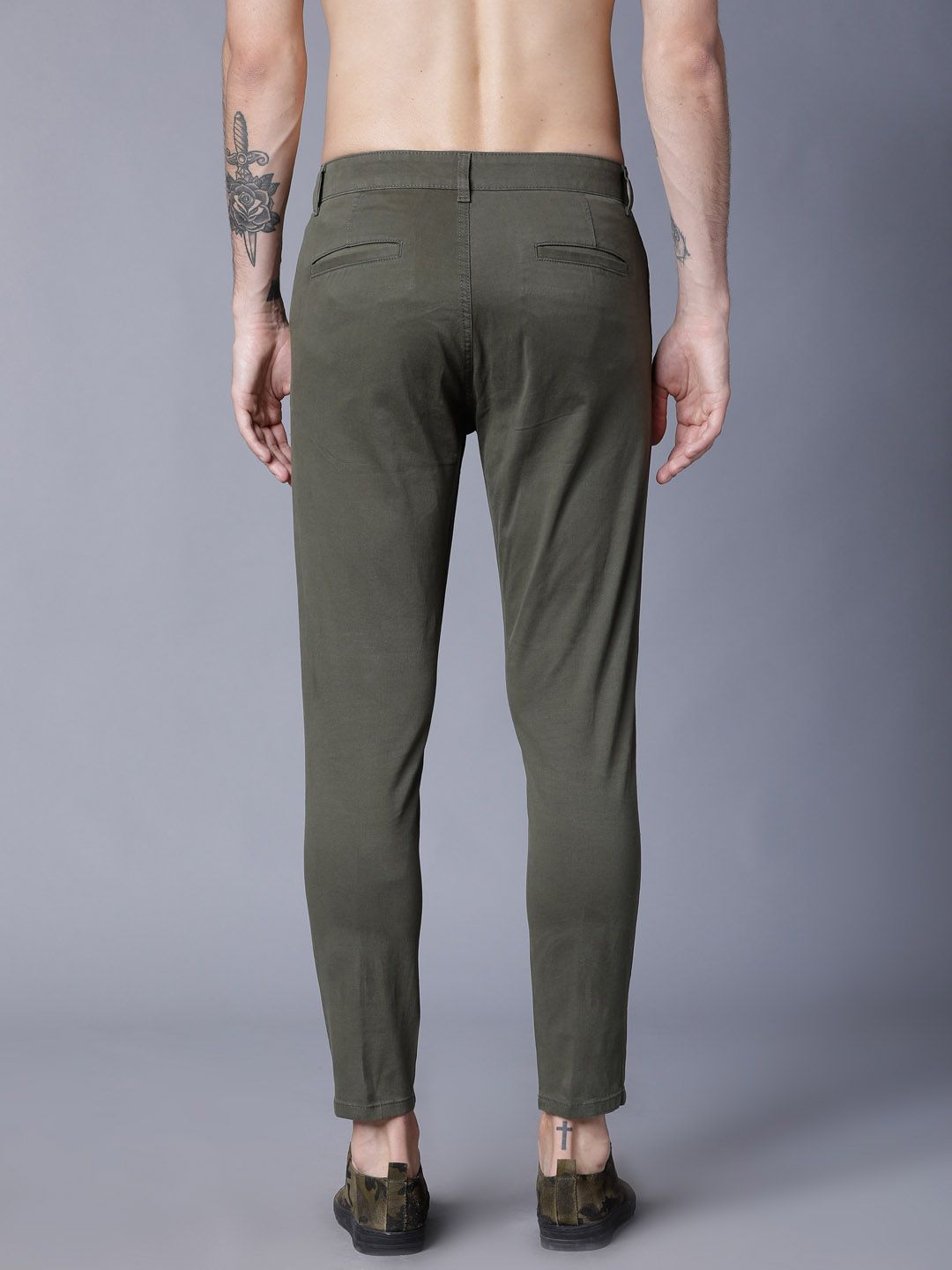 HIGHLANDER Men Olive Green Tapered Fit Chinos