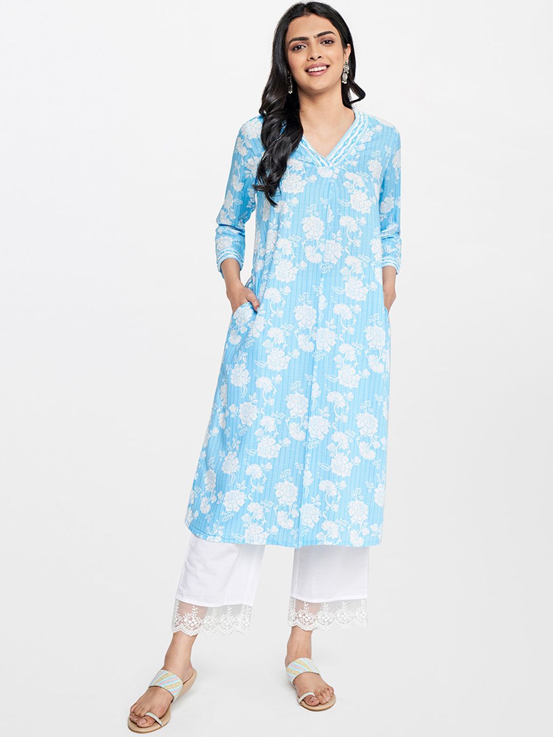 Global Desi Women Floral Printed Regular Sleeves Kurta