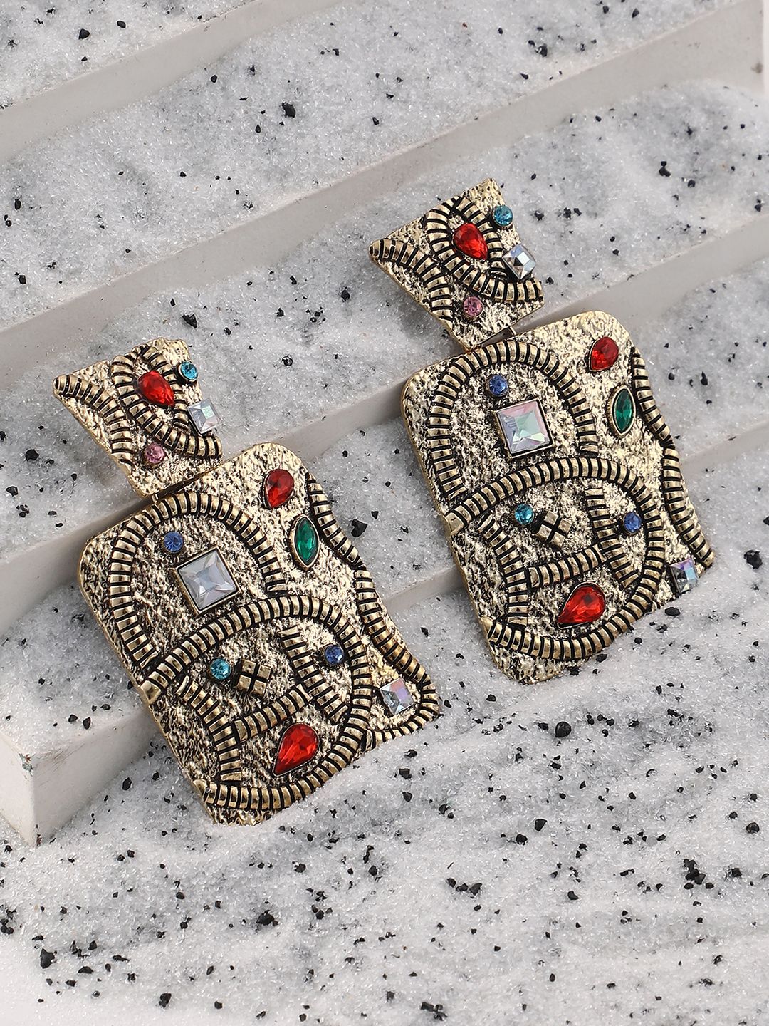Anting-anting drop kontemporari antik quad-snake emas sohi