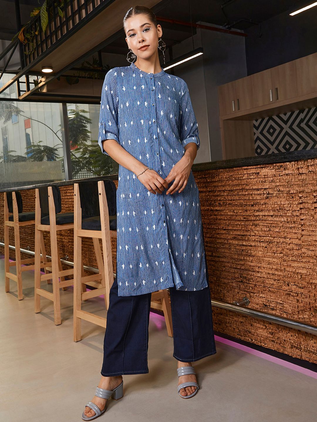 W Women Navy Blue & White Striped Straight Sustainable Kurta