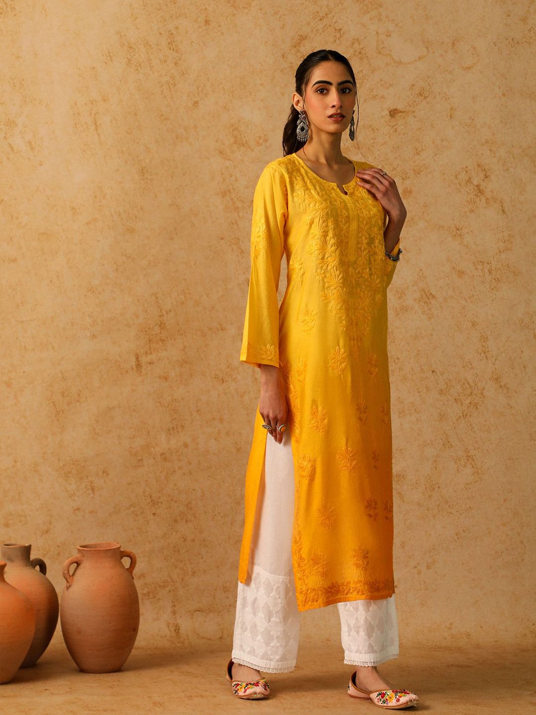 Rumah Wanita Chikankari Kurta Bersulam Chanderi Kuning Chikankari