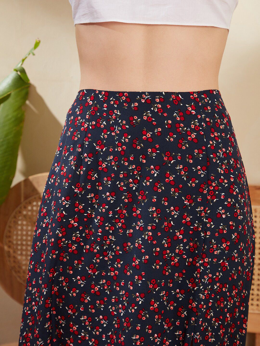 Berrylush Navy Blue & Red Printed Flared A-Line Skirt