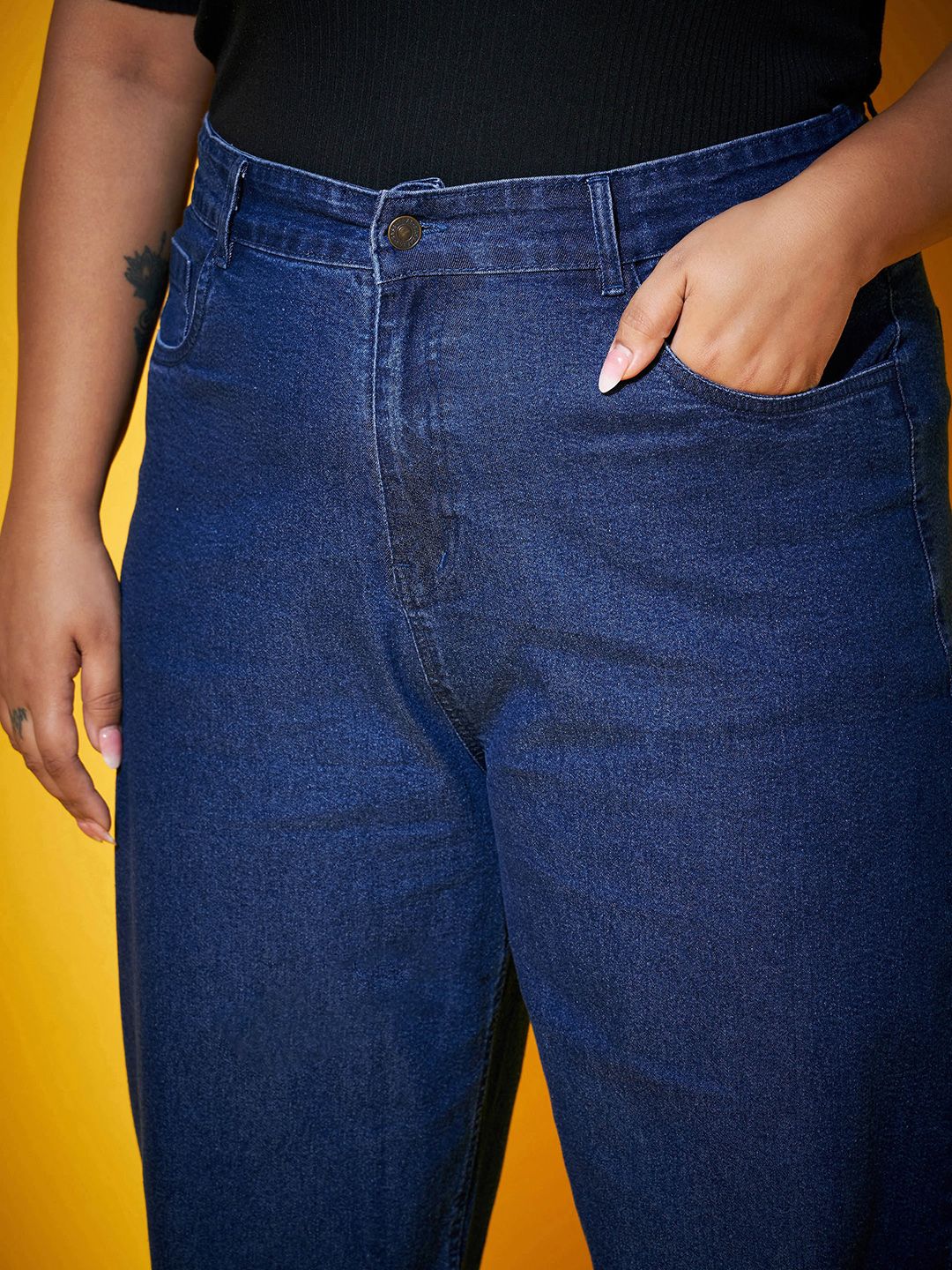 SASSAFRAS Curve Women Navy Blue Comfort Mom Fit Mid-Rise Clean Jeans