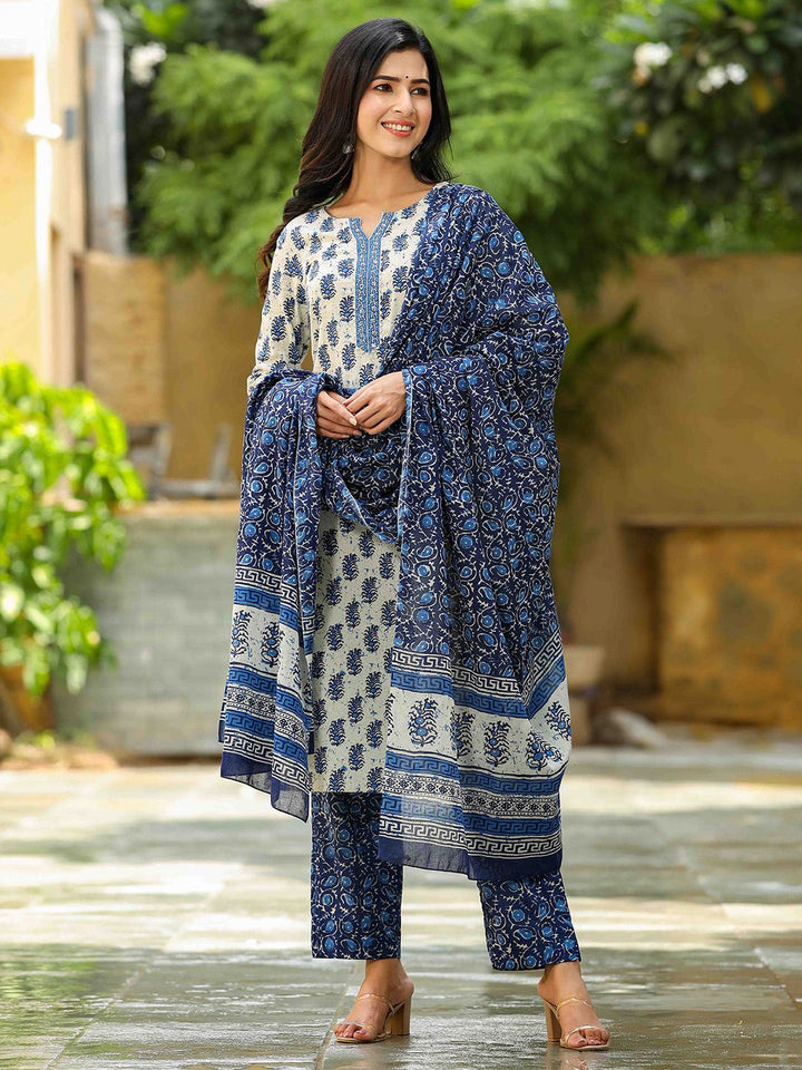 KALINI Floral Printed Gotta Patti Kurta & Trousers With Dupatta